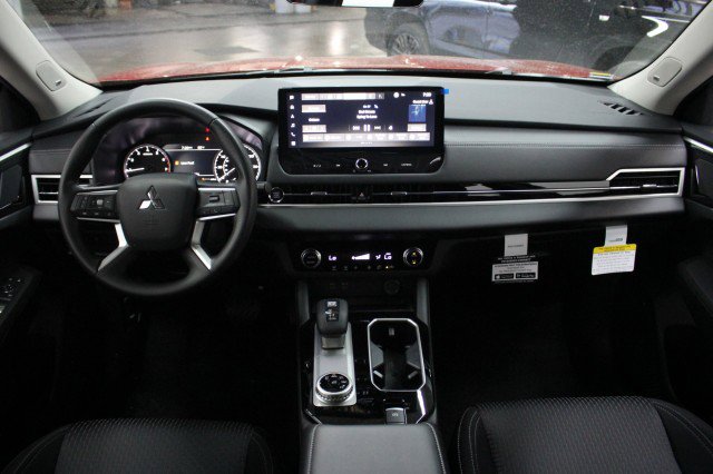 New 2026 Mitsubishi Outlander ES FWD image 20