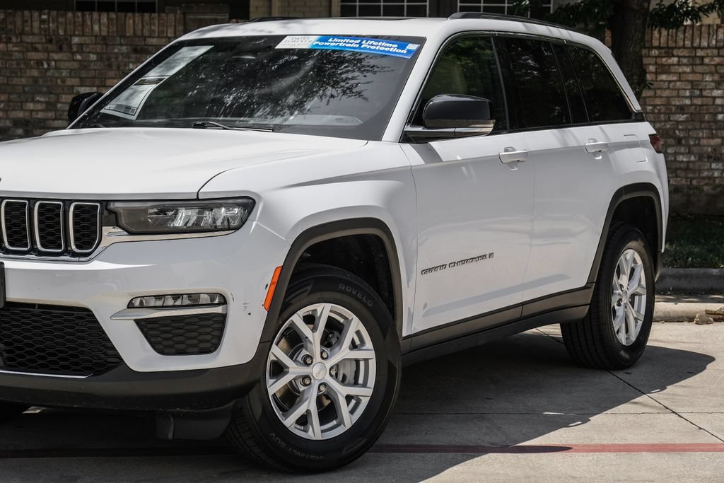 Used 2023 Jeep Grand Cherokee Limited RWD image 14