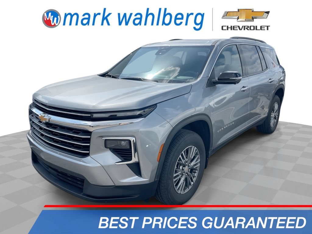Used 2025 Chevrolet Traverse LT w/ Driver Confidence Package
