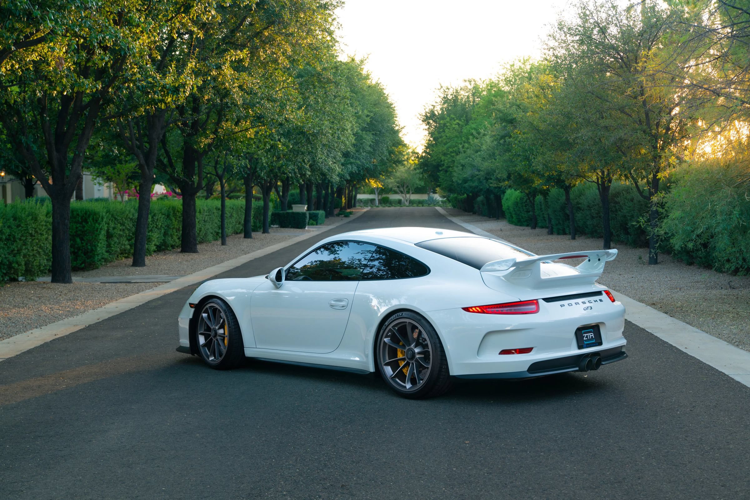 Used 2015 Porsche 911 GT3 RWD image 11