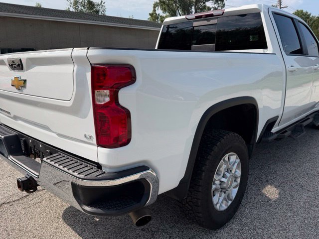 Used 2022 Chevrolet Silverado 2500 LT w/ Convenience Package AWD/4WD image 16