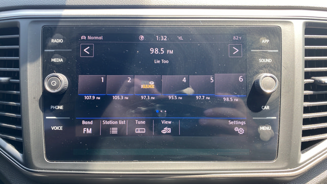 Used 2020 Volkswagen Atlas Cross Sport SE AWD/4WD image 15