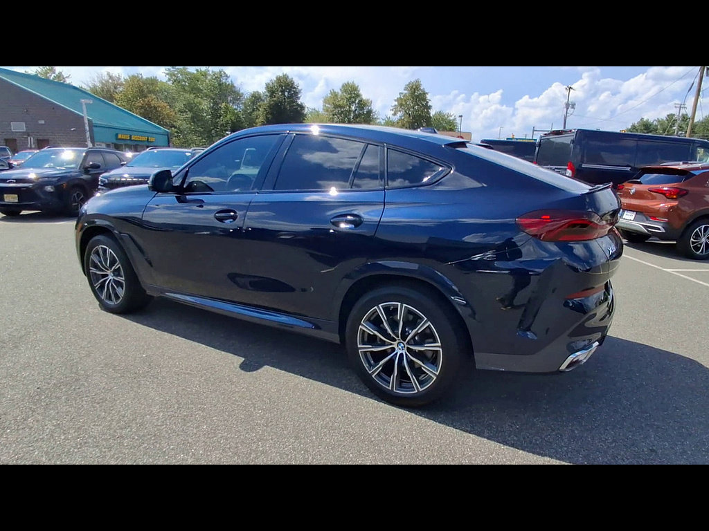 Used 2026 BMW X6 xDrive40i w/ Climate Comfort Package AWD/4WD image 6