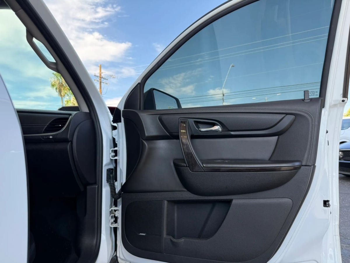 Used 2016 Chevrolet Traverse LTZ w/ LPO, 'HIT The Road' Package FWD image 33