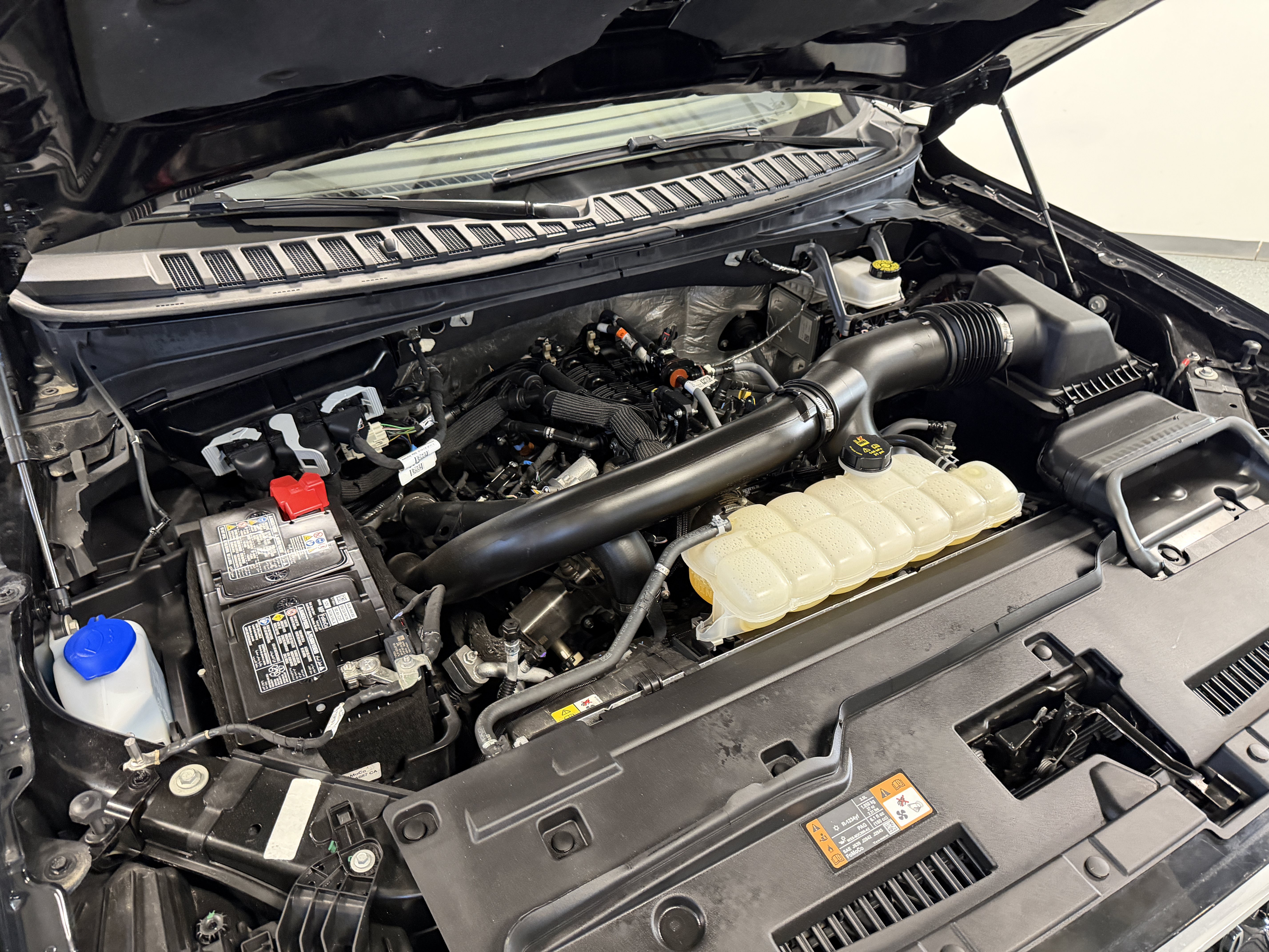 Used 2025 Lincoln Navigator Reserve AWD/4WD image 35
