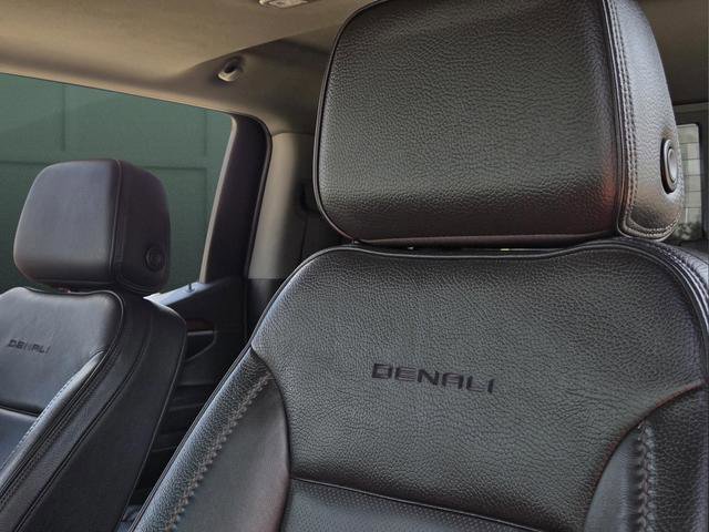 Used 2023 GMC Sierra 1500 Denali w/ Denali Reserve Package AWD/4WD image 17