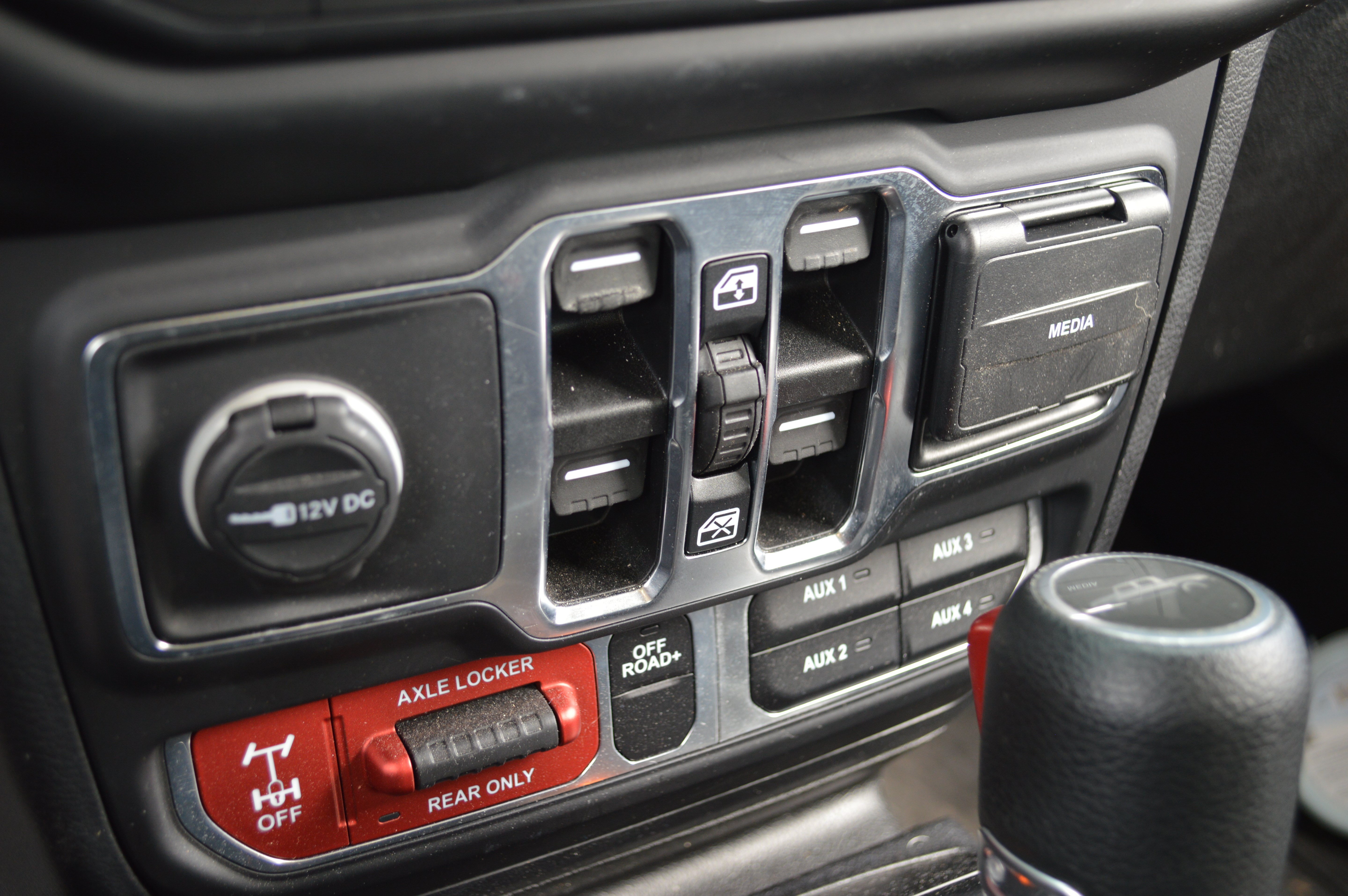Used 2021 Jeep Gladiator Mojave AWD/4WD image 23