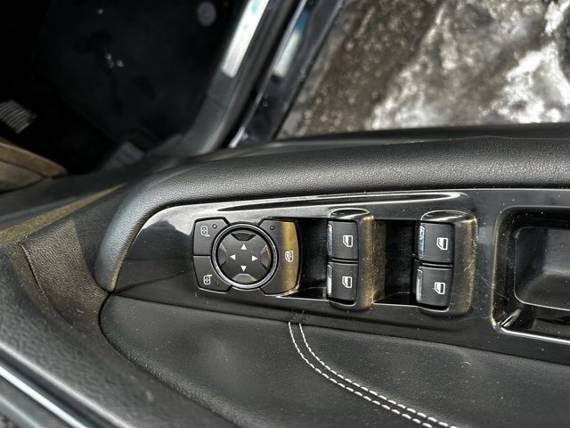 Used 2018 Ford Edge Titanium image 19