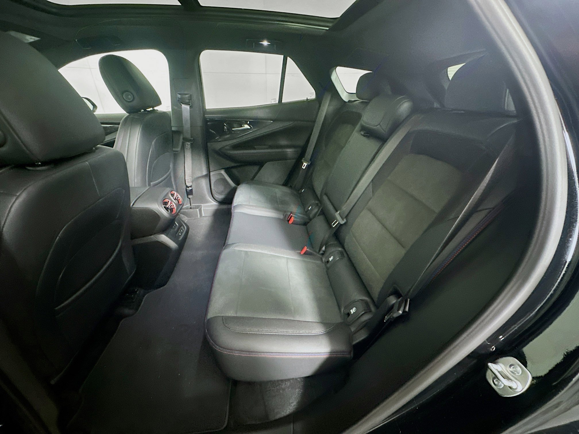 Used 2024 Chevrolet Blazer EV RS image 30