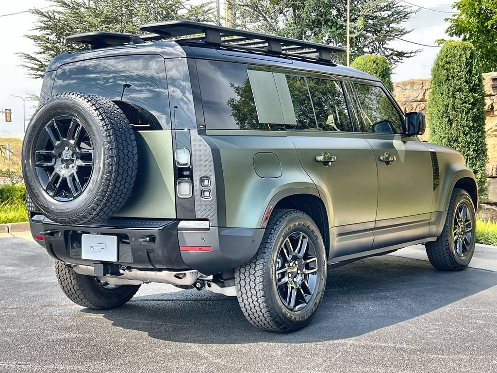 New 2026 Land Rover Defender 110 S AWD/4WD image 5