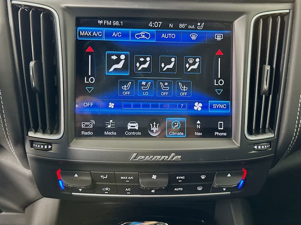 Used 2018 Maserati Levante S GranLusso AWD/4WD image 16