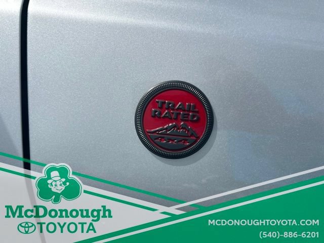 Used 2025 Jeep Compass Trailhawk AWD/4WD image 27