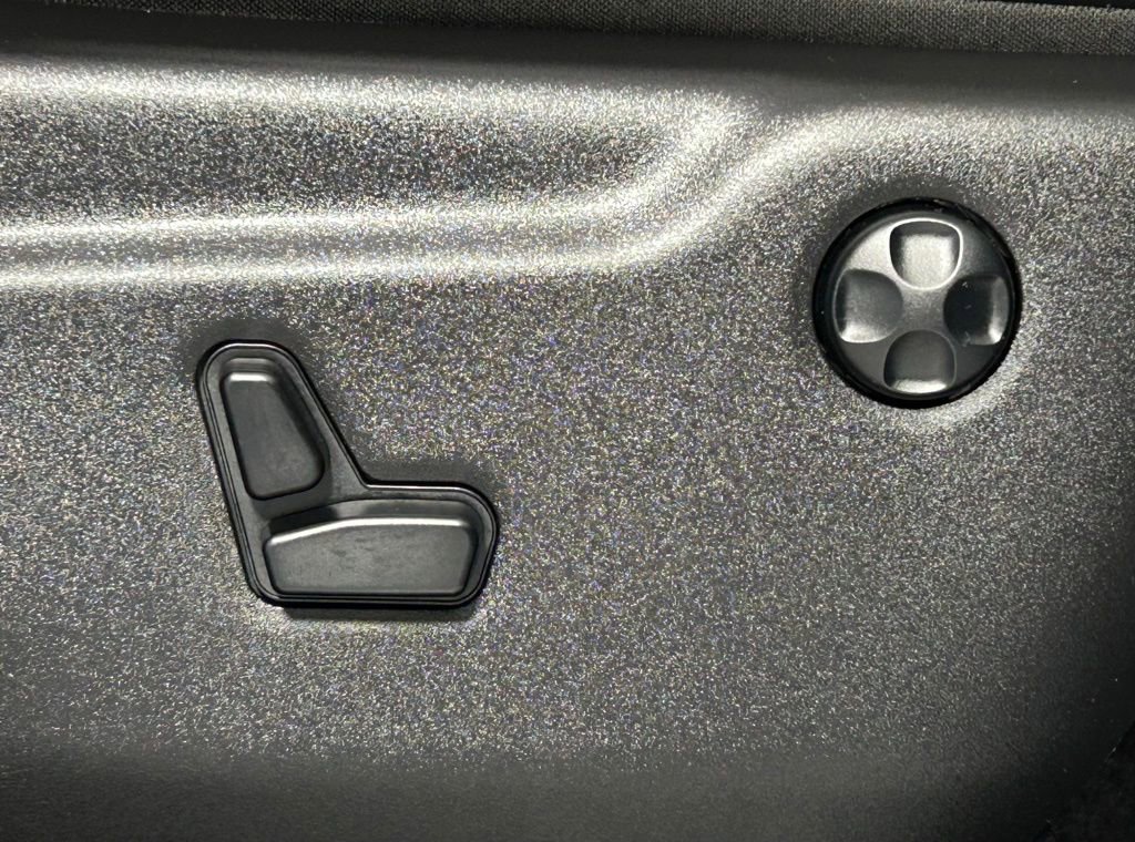 Used 2018 Jeep Grand Cherokee Trackhawk AWD/4WD image 12