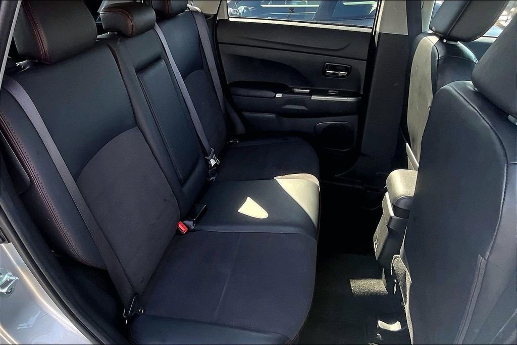 Used 2024 Mitsubishi Outlander Sport SE AWD/4WD image 27