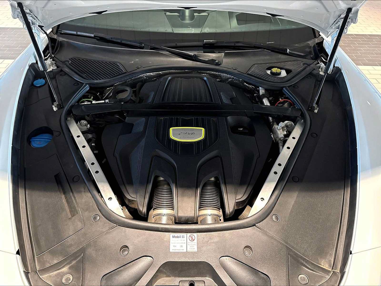 Used 2020 Porsche Panamera 4 AWD/4WD image 25