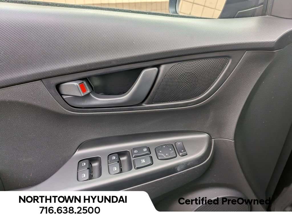 Used 2023 Hyundai Kona SEL image 32