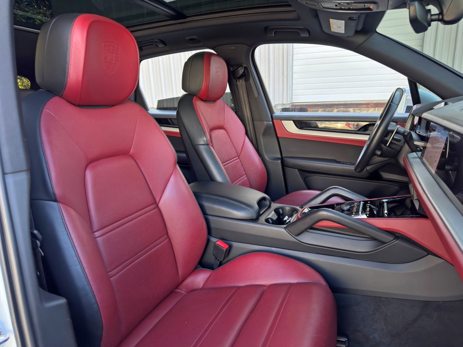 Used 2024 Porsche Cayenne S w/ Premium Package Plus AWD/4WD image 42