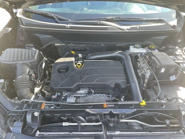 Used 2024 Chevrolet Equinox LS w/ Midnight Edition image 29