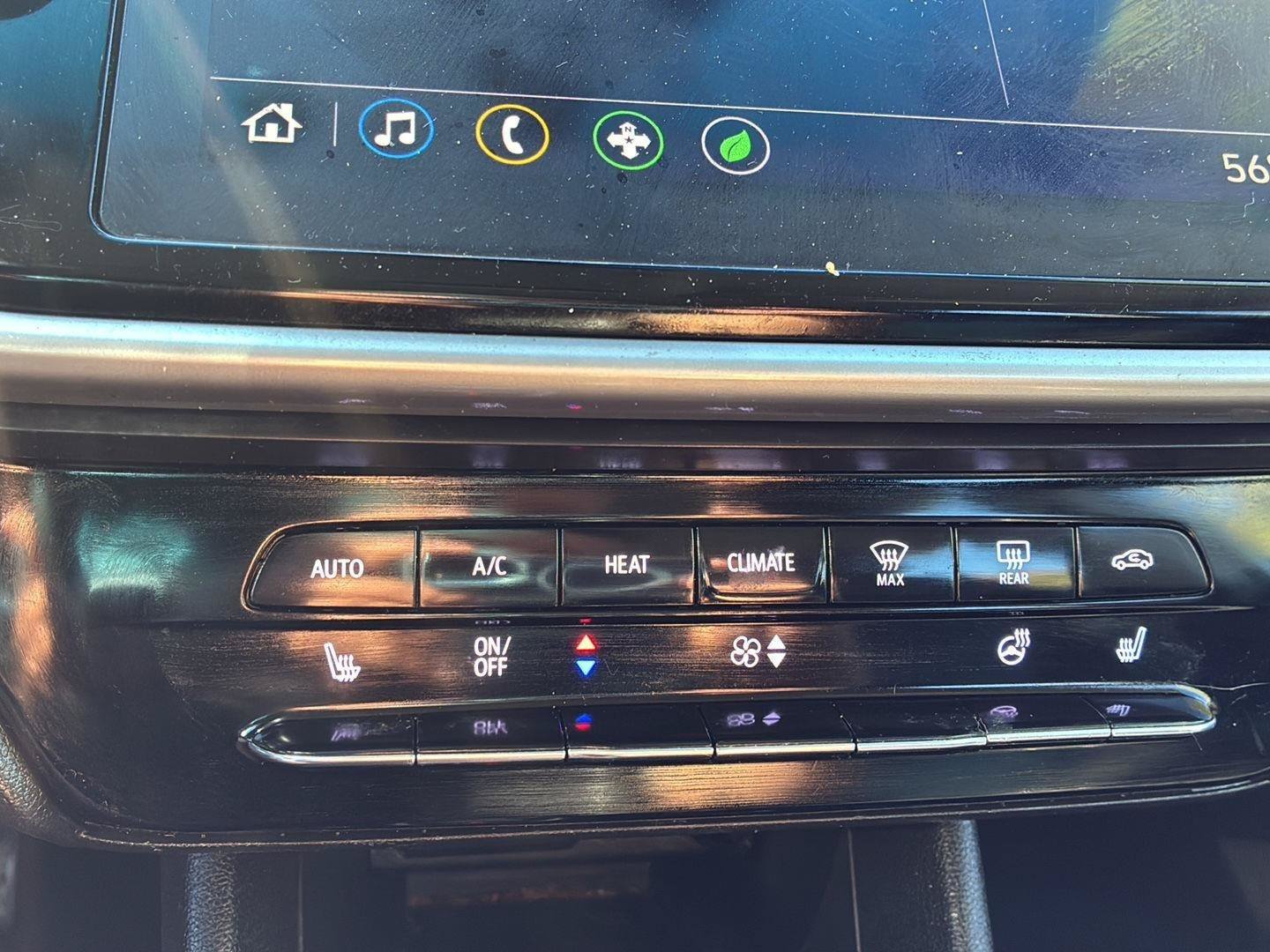 Used 2022 Chevrolet Bolt LT w/ Infotainment Package FWD image 29