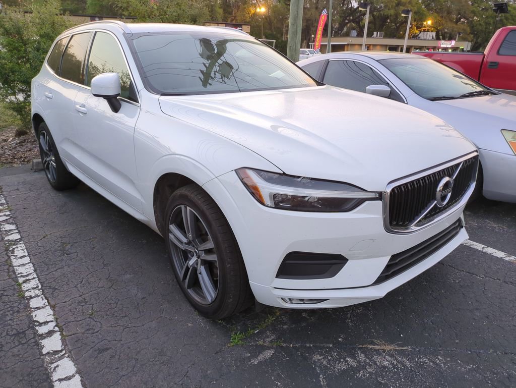 Used 2021 Volvo XC60 T5 Momentum w/ Protection Package Premier image 1