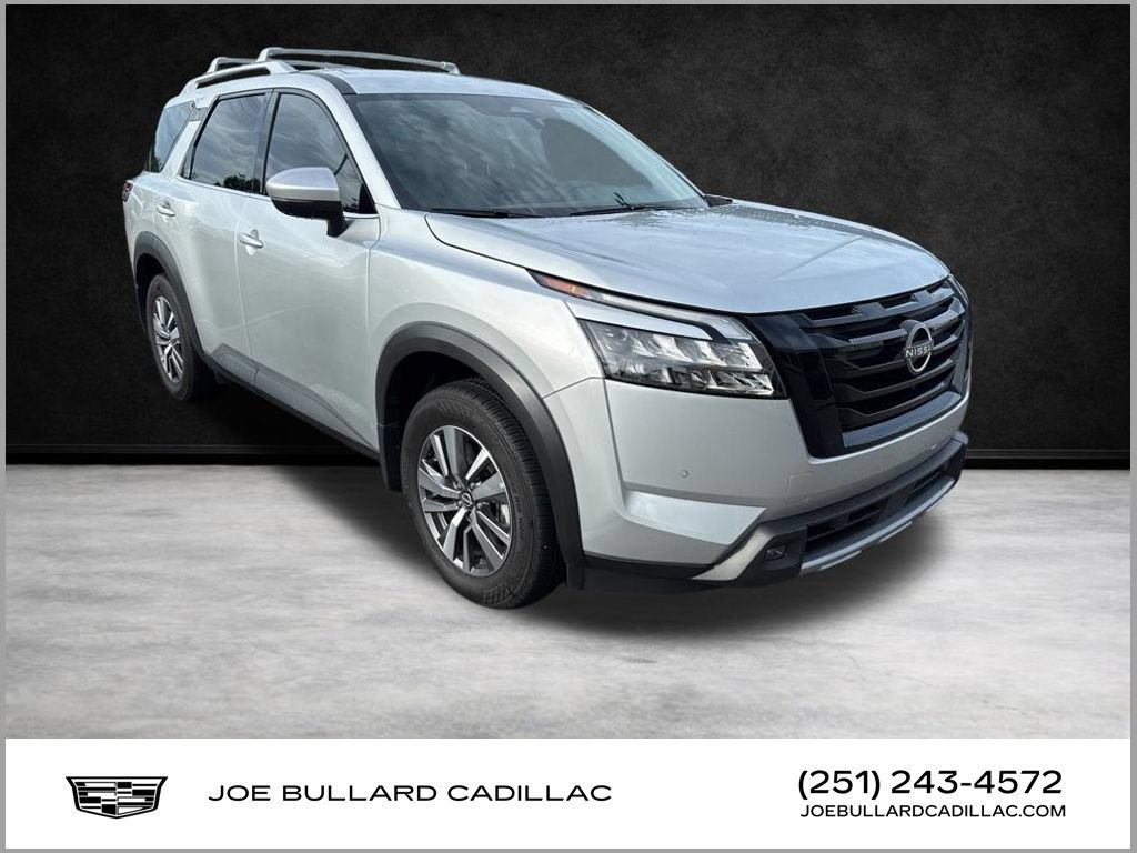 Used 2025 Nissan Pathfinder SL w/ Black Appearance Package