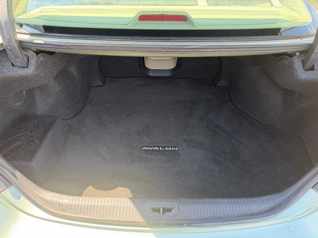 Used 2010 Toyota Avalon XL FWD image 15