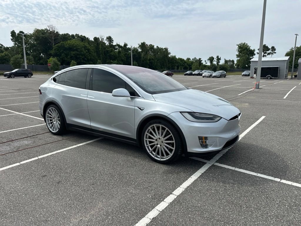 Used 2018 Tesla Model X P100D AWD/4WD image 2