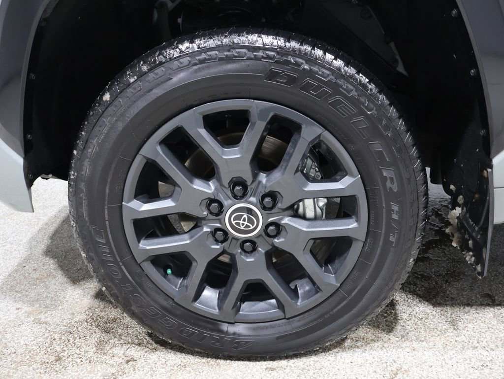 Used 2024 Toyota Tundra Platinum image 9