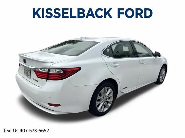 Used 2015 Lexus ES 300h w/ Premium Package w/Bamboo Trim FWD image 4