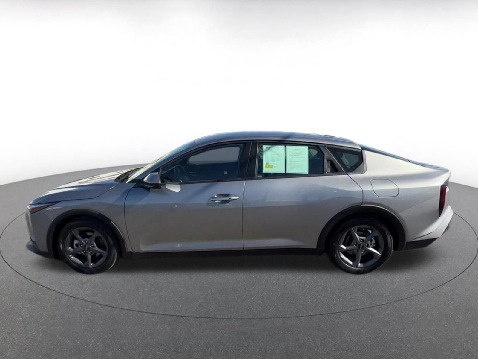 Used 2026 Kia K4 FWD image 8