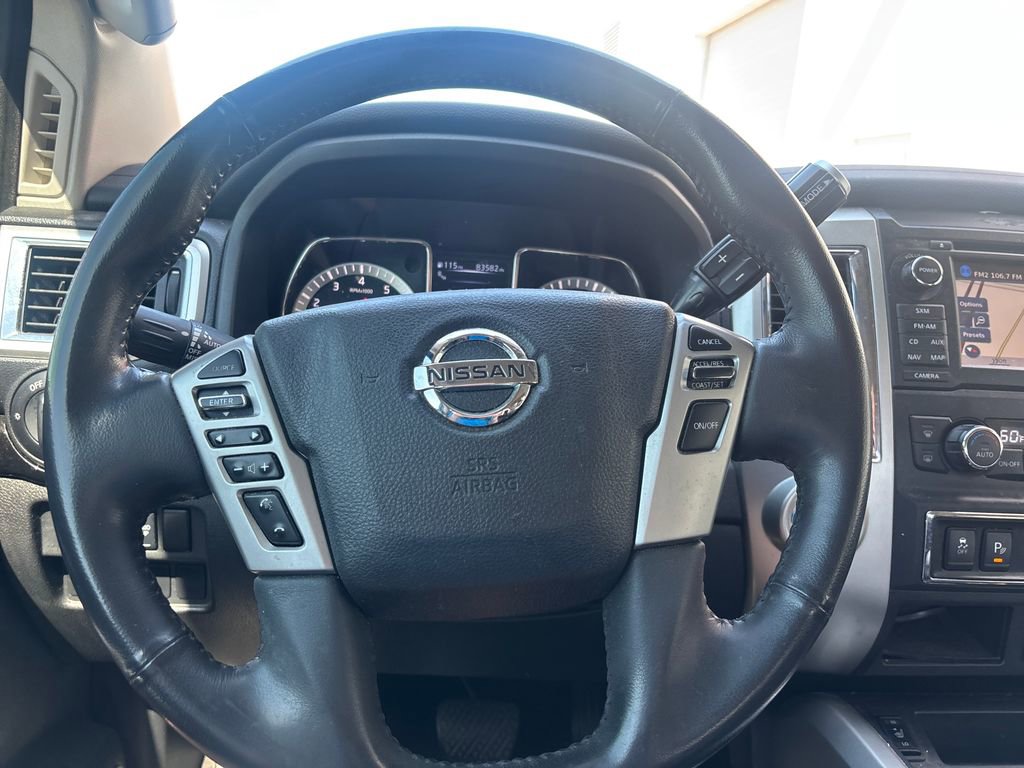 Used 2018 Nissan Titan SV w/ SV Convenience Package RWD image 18