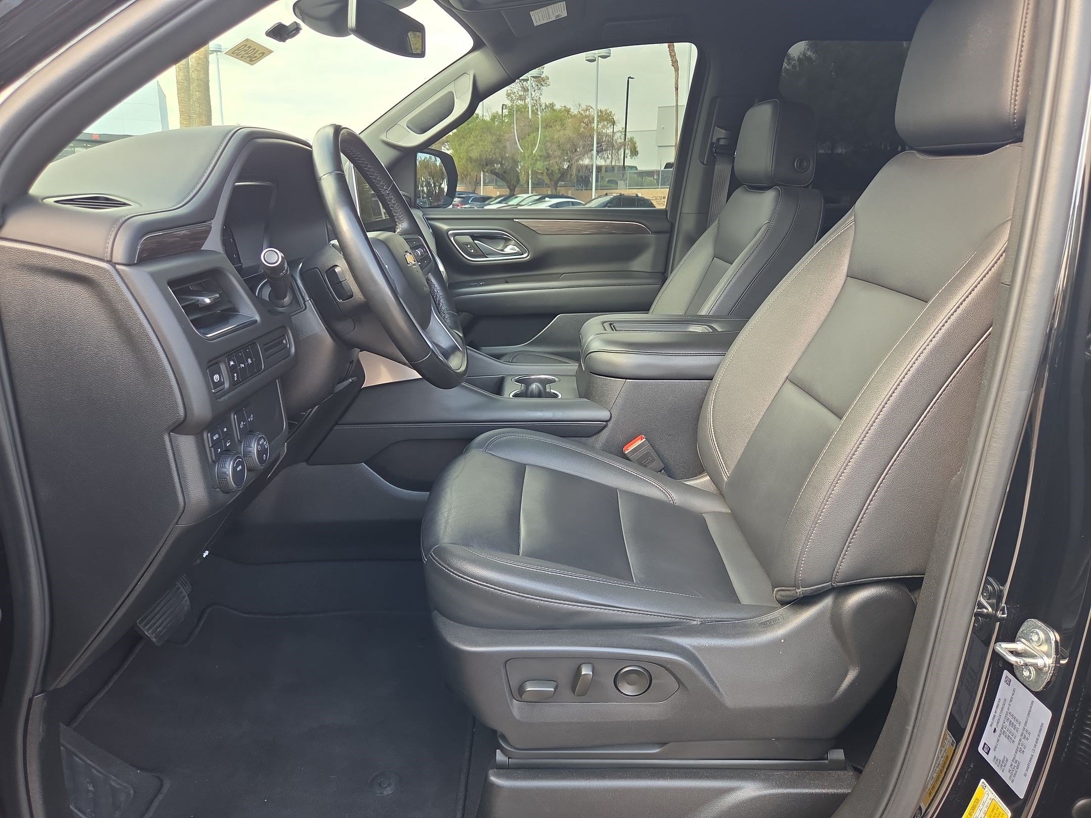 Used 2024 Chevrolet Suburban LT AWD/4WD image 24