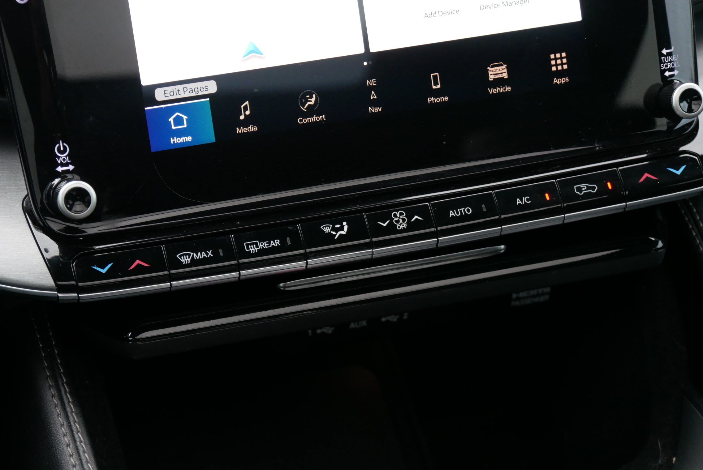Used 2023 Jeep Wagoneer Series II AWD/4WD image 21