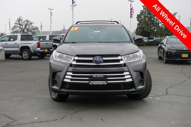 Used 2019 Toyota Highlander LE image 3