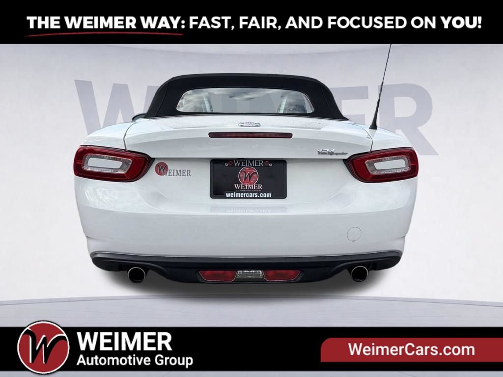 Used 2017 FIAT 124 Spider Lusso RWD image 6