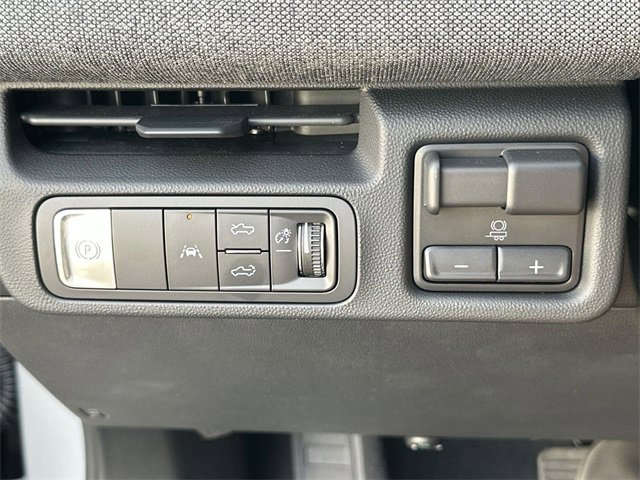 Used 2026 GMC Sierra EV Elevation image 16