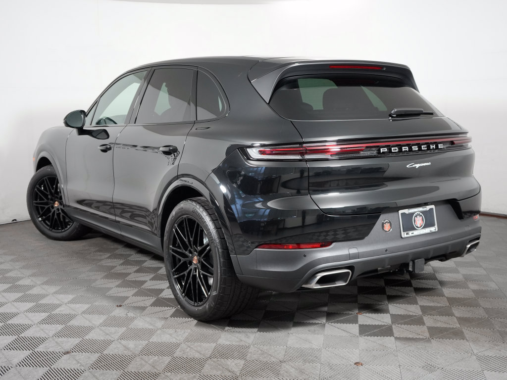 New 2026 Porsche Cayenne AWD/4WD image 3