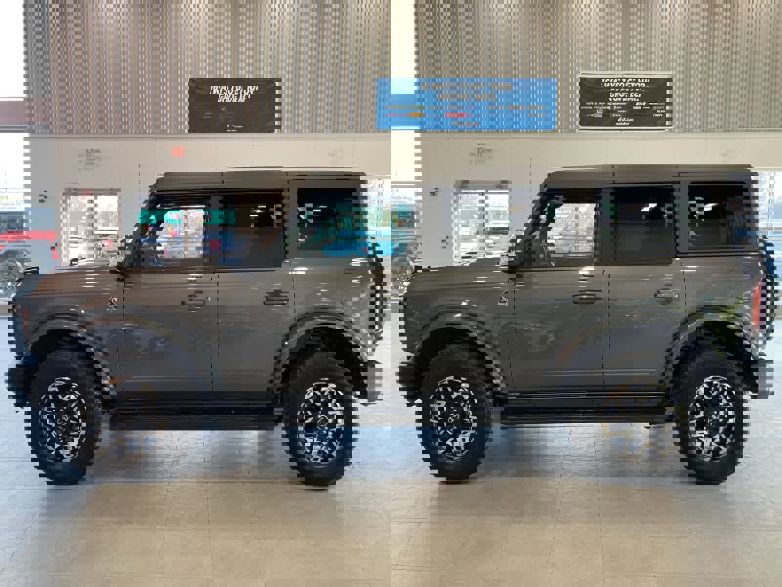 Certified 2023 Ford Bronco Outer Banks image 8