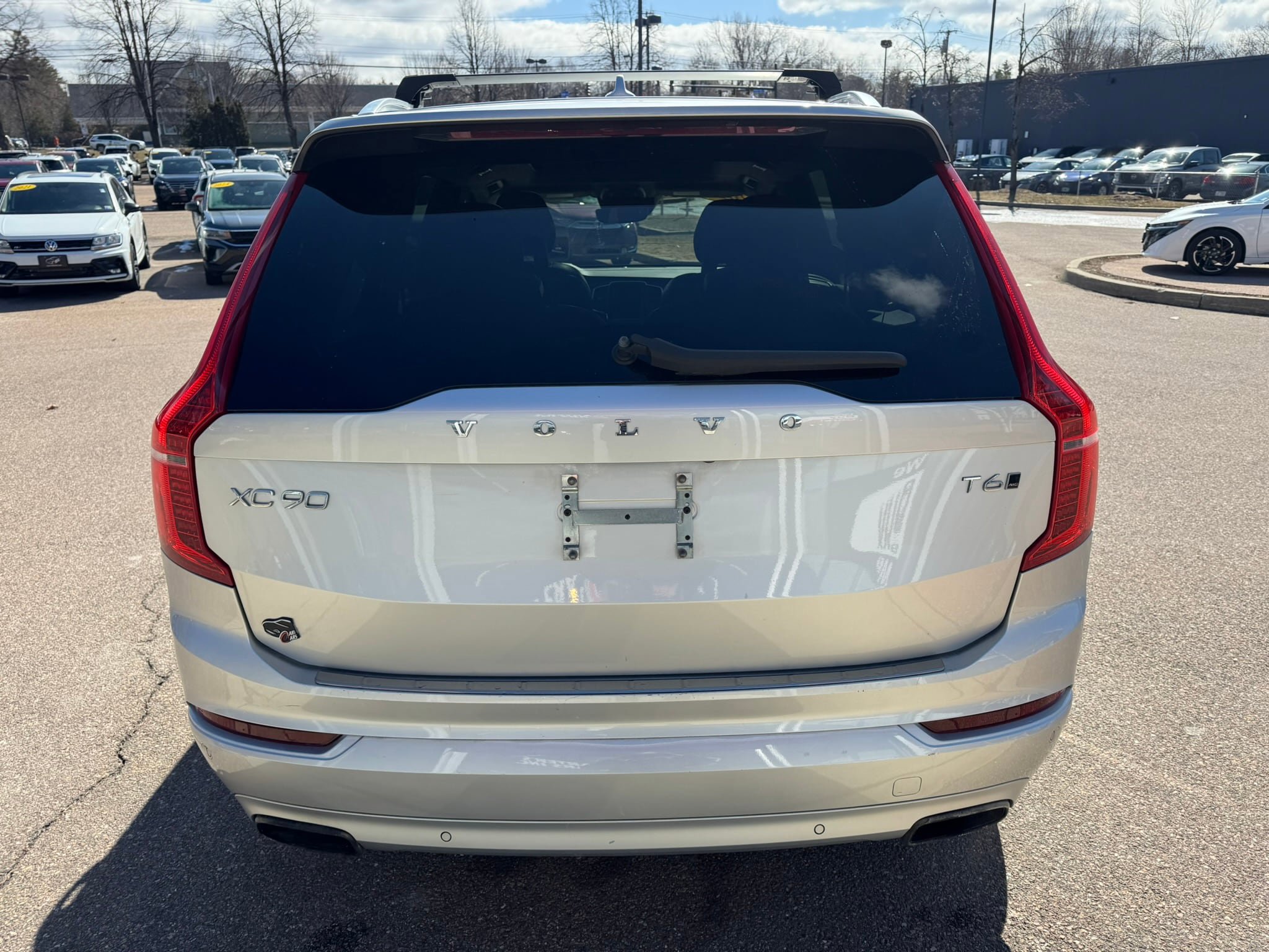 Used 2020 Volvo XC90 T6 Momentum w/ Protection Package Premier AWD/4WD image 6