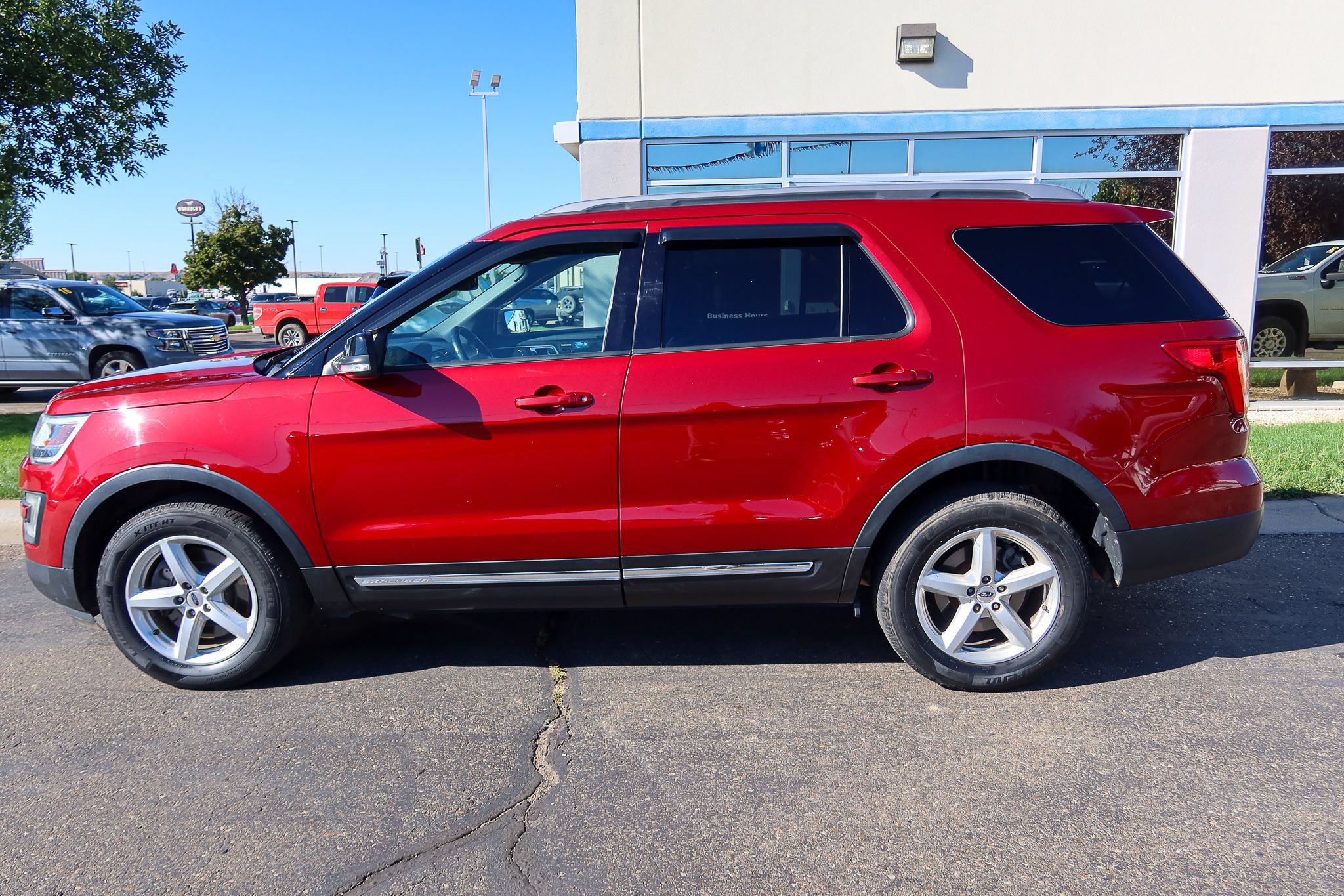 Used 2017 Ford Explorer XLT w/ Equipment Group 202A