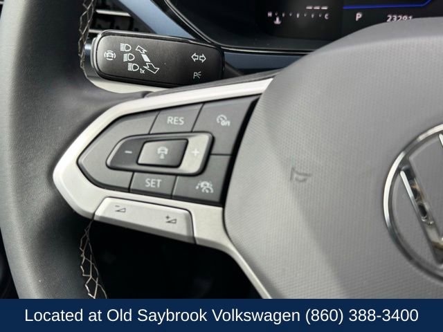 Used 2024 Volkswagen Taos SE image 40
