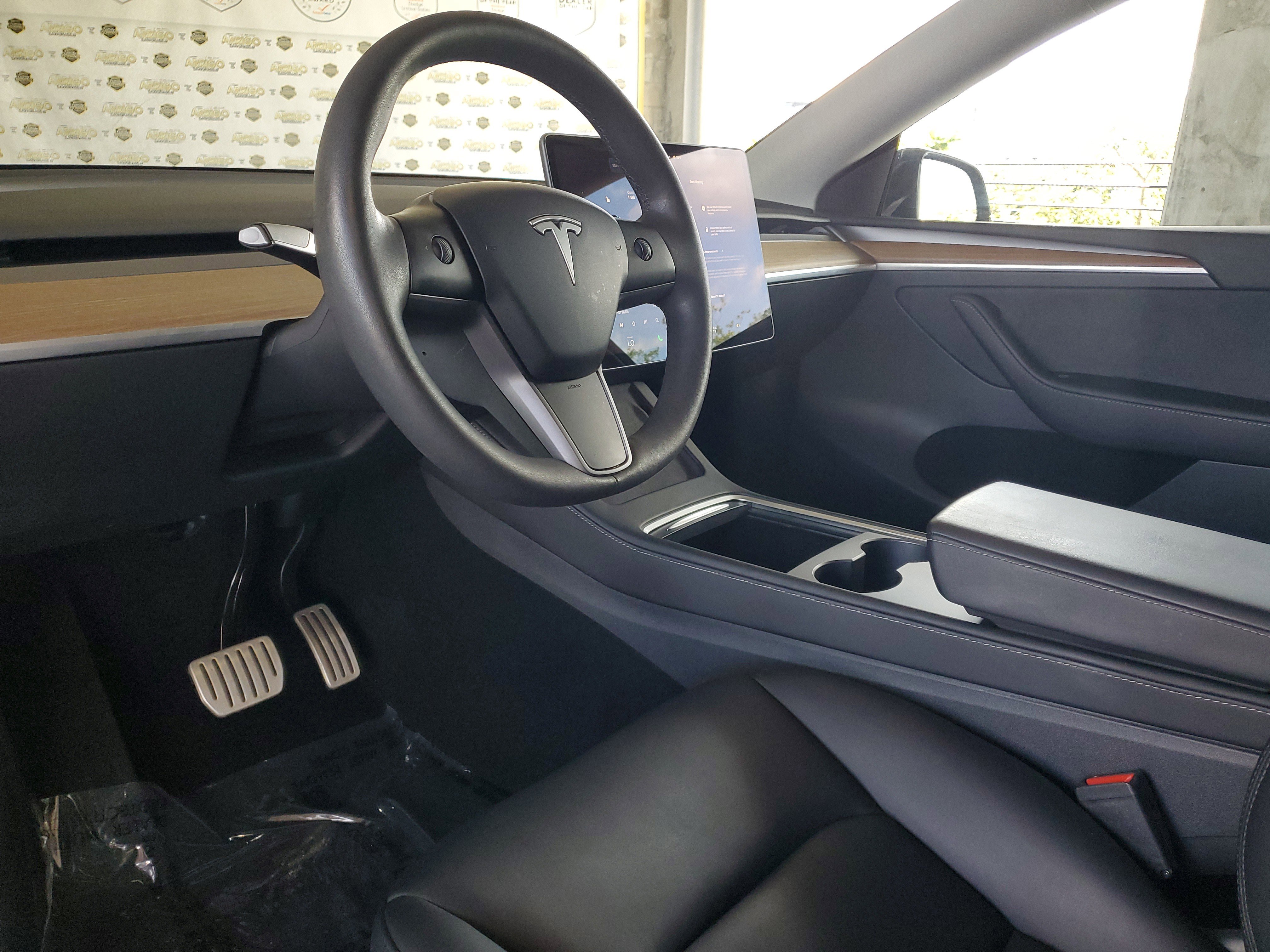 Used 2024 Tesla Model Y Performance AWD/4WD image 20