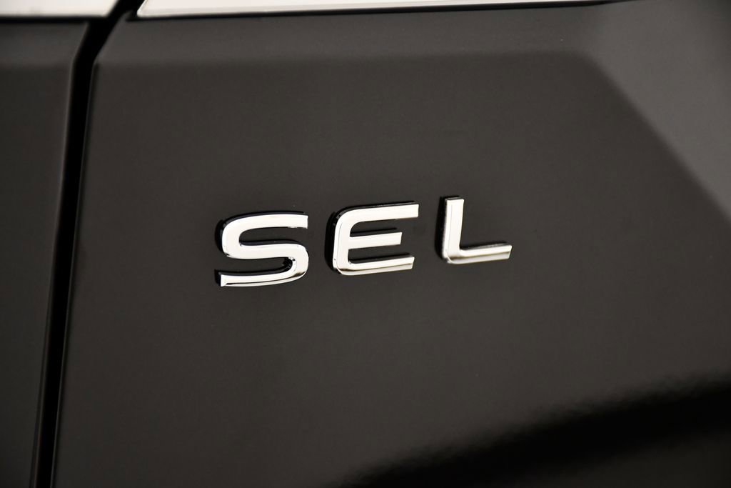 Used 2024 Volkswagen Atlas SEL Premium R-Line image 10