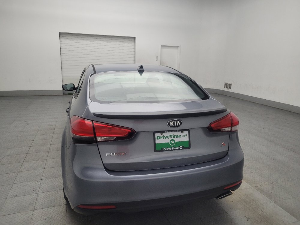Used 2017 Kia Forte S image 6