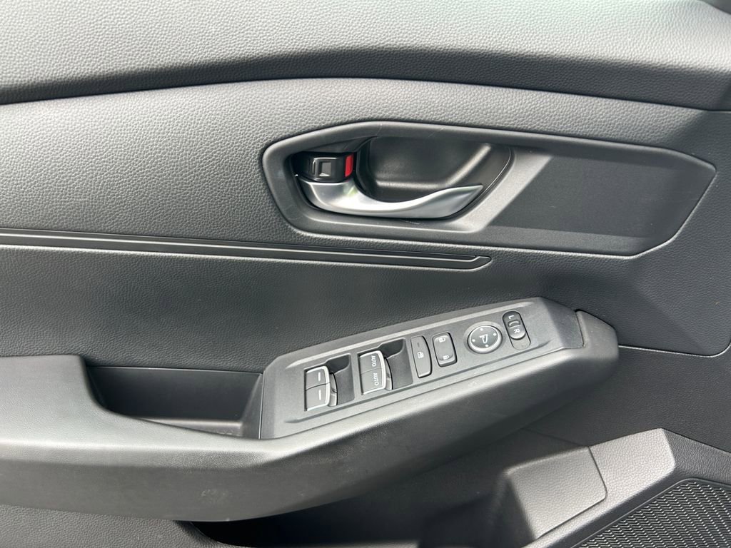 Used 2025 Honda Accord LX image 27