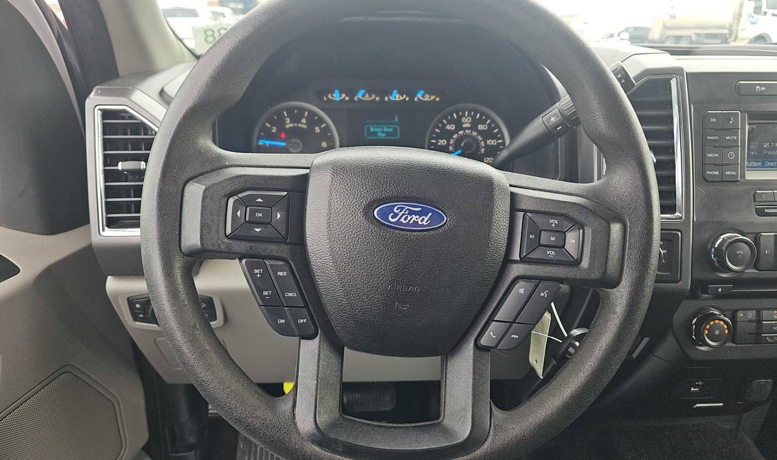 Used 2017 Ford F150 XLT image 15