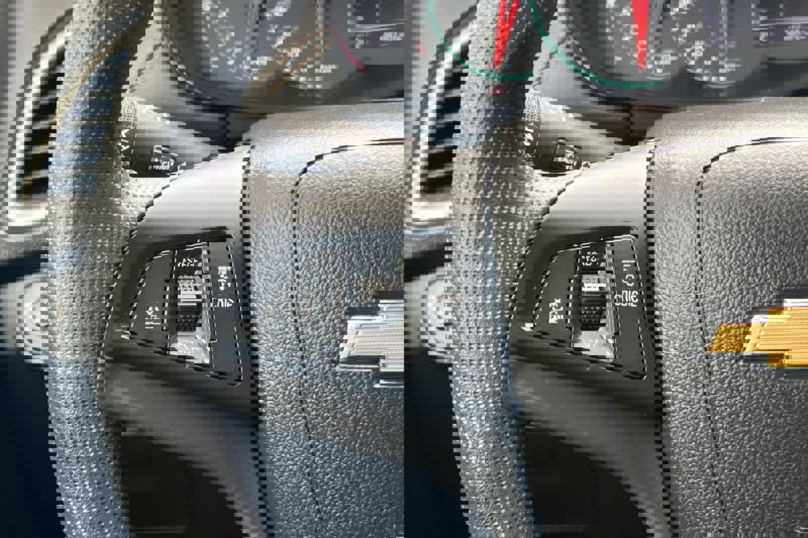 Used 2022 Chevrolet Trax LS w/ Tint and Cruise Package FWD image 24