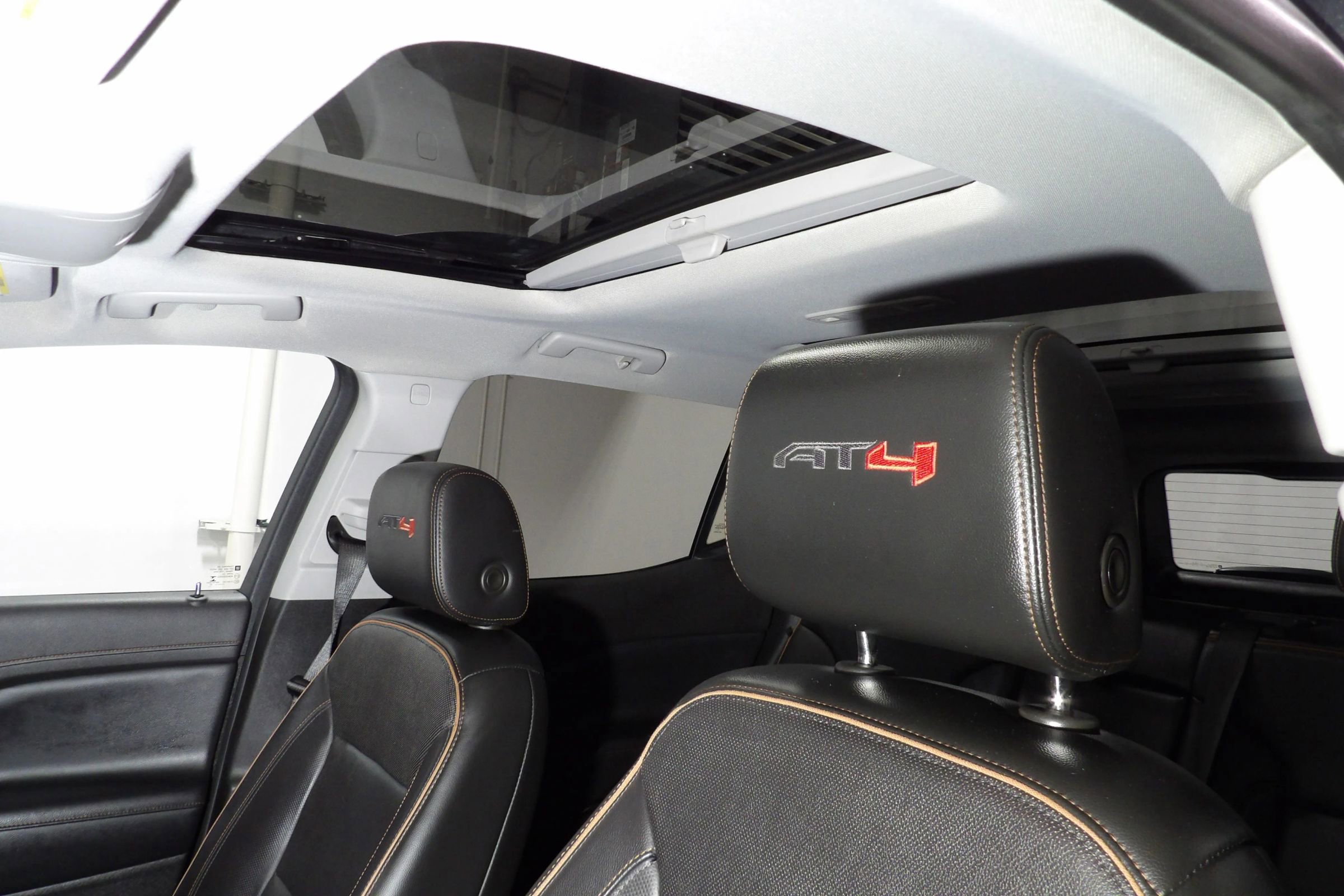 Used 2020 GMC Acadia AT4 w/ Driver Alert Package II AWD/4WD image 13