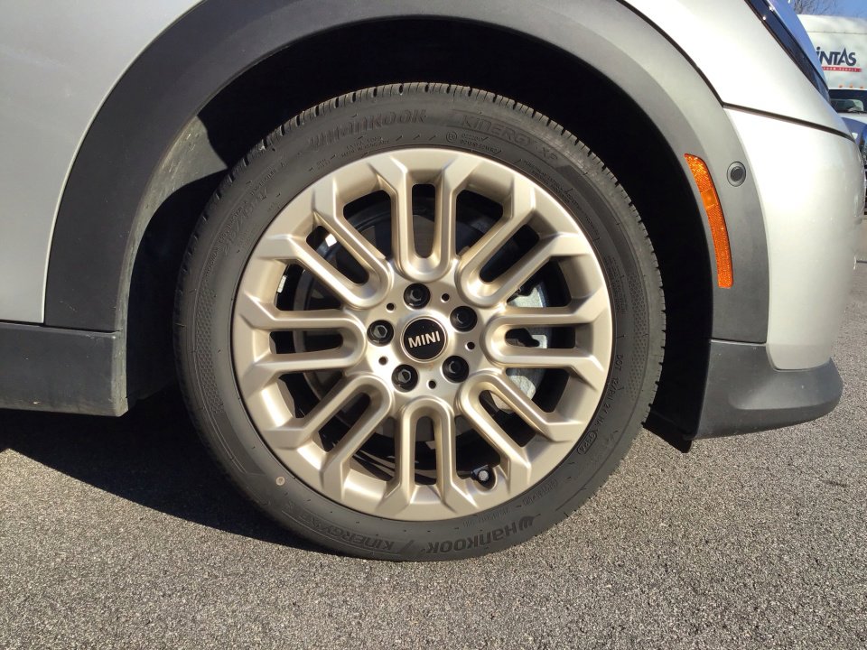 Certified 2025 MINI Cooper S image 25