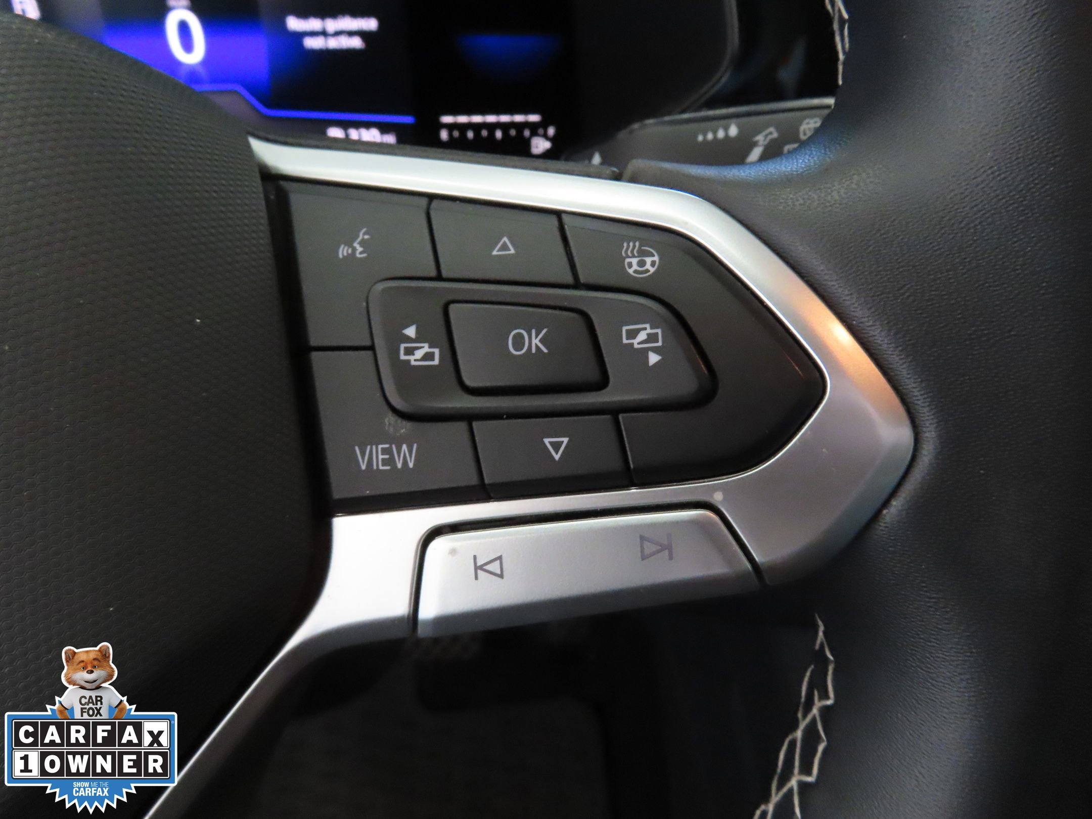 Certified 2022 Volkswagen Taos SE FWD image 16